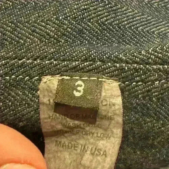 JAGA Cropped Jean Jacket in Denim Blue
size 3 Santa Fe Dry Goods - Picture 5 of 5